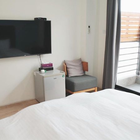 שייאו ליוקיו Happy Guesthouse מראה חיצוני תמונה